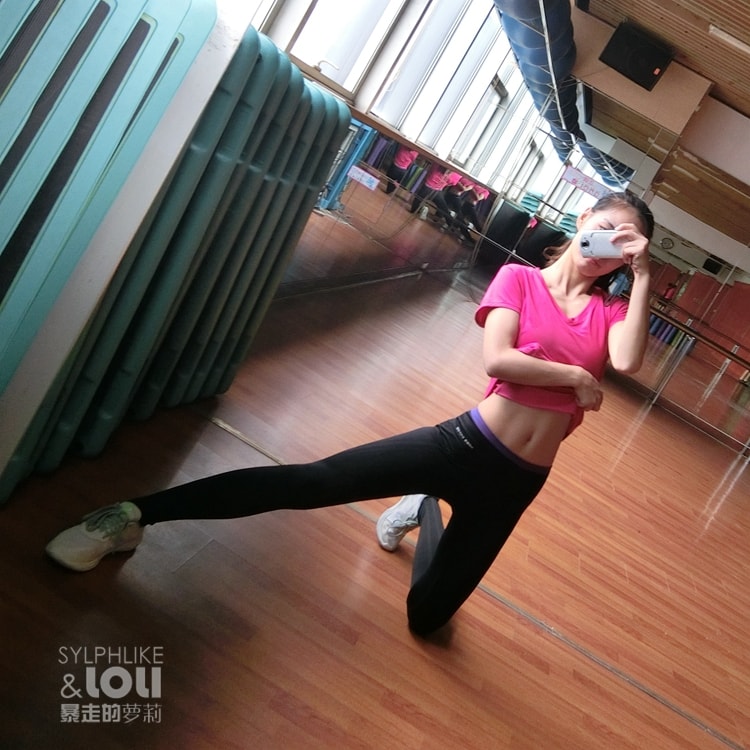 暴走的萝莉 紧身弹力瑜伽裤女春季 速干运动健身服打底九分裤外穿/纯黑魅紫边#/S/M