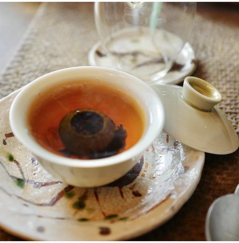 小师姐评茶 【美国现货秒发】理气温润新会小青柑 小吉利 18年新会老树柑09年宫廷普洱茶茶叶 宫廷级古树纯料熟普 新会陈皮 250克