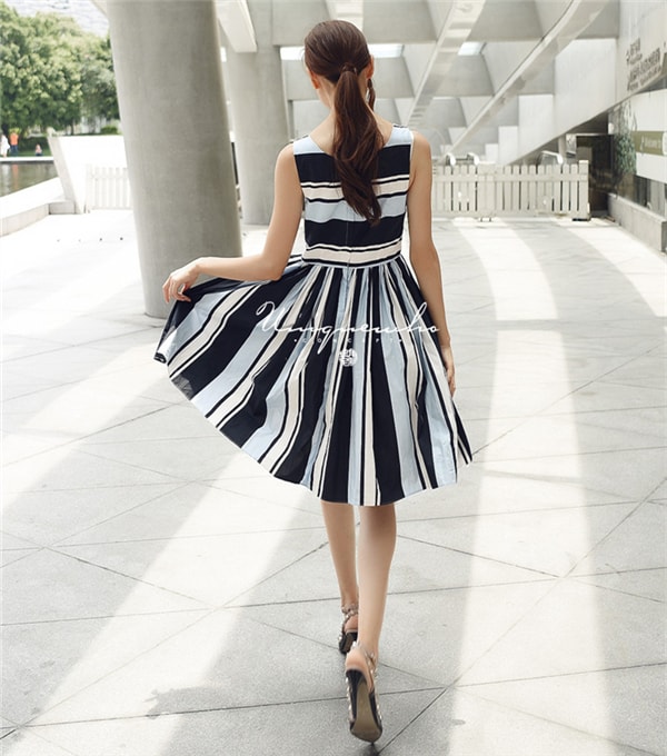 Pure Cotton Blue &amp; Black Stripe Round Neck Sleeveless Knee Length Dress for Women M