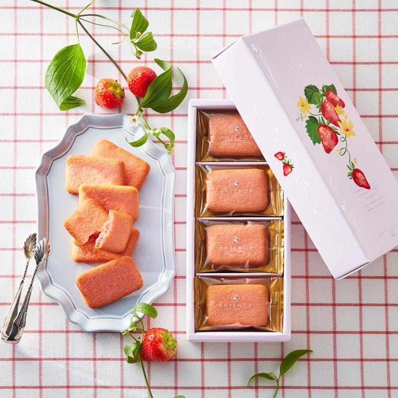 Spring Limited Edition Strawberry Sandwich Crackers 16 Pieces