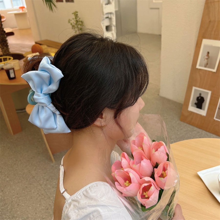 【中國直郵】爪哇島甜美緞面蝴蝶結抓夾網紅鯊魚夾 淺粉