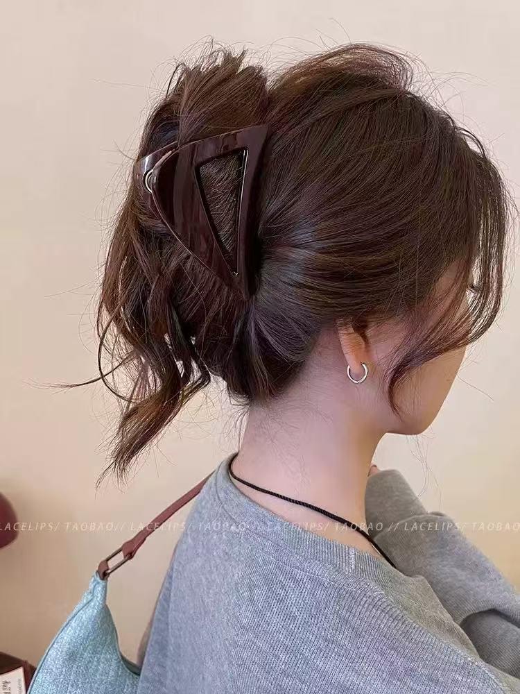 爱神严选 韩系三角抓夹1只装 巧克力棕色三角抓夹 高级感鲨鱼夹 发夹发饰