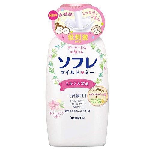 日本 BATHCLIN 巴斯克林 保濕潤膚入浴劑 720ml #乳濁湯型 櫻花香