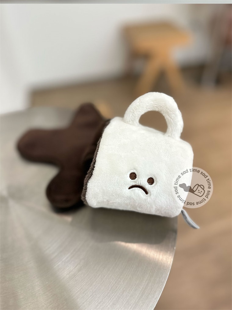 【中国直邮】 HONEY KUMA Sadtime玩偶 毛绒挂饰/钥匙扣/搞怪创意礼品/玩偶小众-咖啡杯 1个*|预计到达时间3-4周