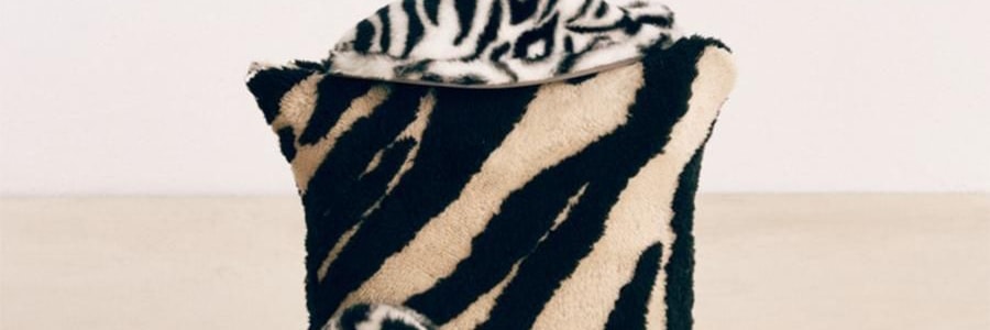 THE BEAST野獸派 家居熊貓嘭嘭毛絨拖鞋 可外穿室內鞋 黑白 260/100 40~41碼