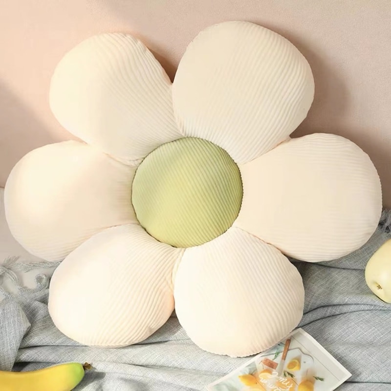 【中國直郵】Lullabuy 小菊花抱枕坐墊 綠芯米白 32 -35 cm