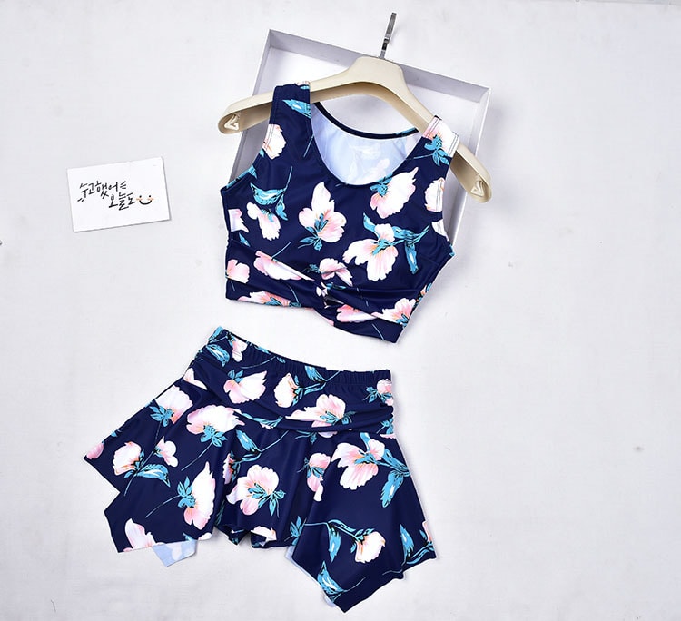 Printed Flower Bikini Swimsuit (Size L-XL)