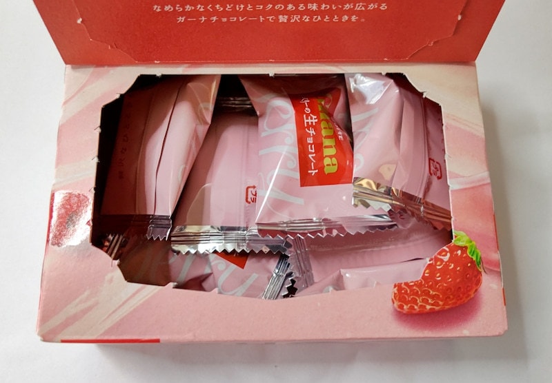 【日本直郵】DHL直郵3-5天到 日本樂天LOTTE 草莓牛奶夾心生巧克力 64g