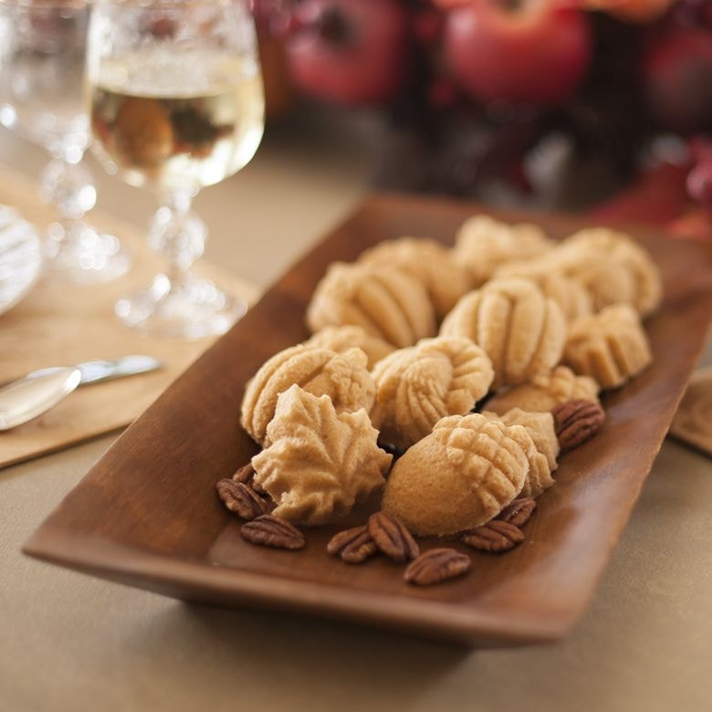Autumn Cakelet Pan