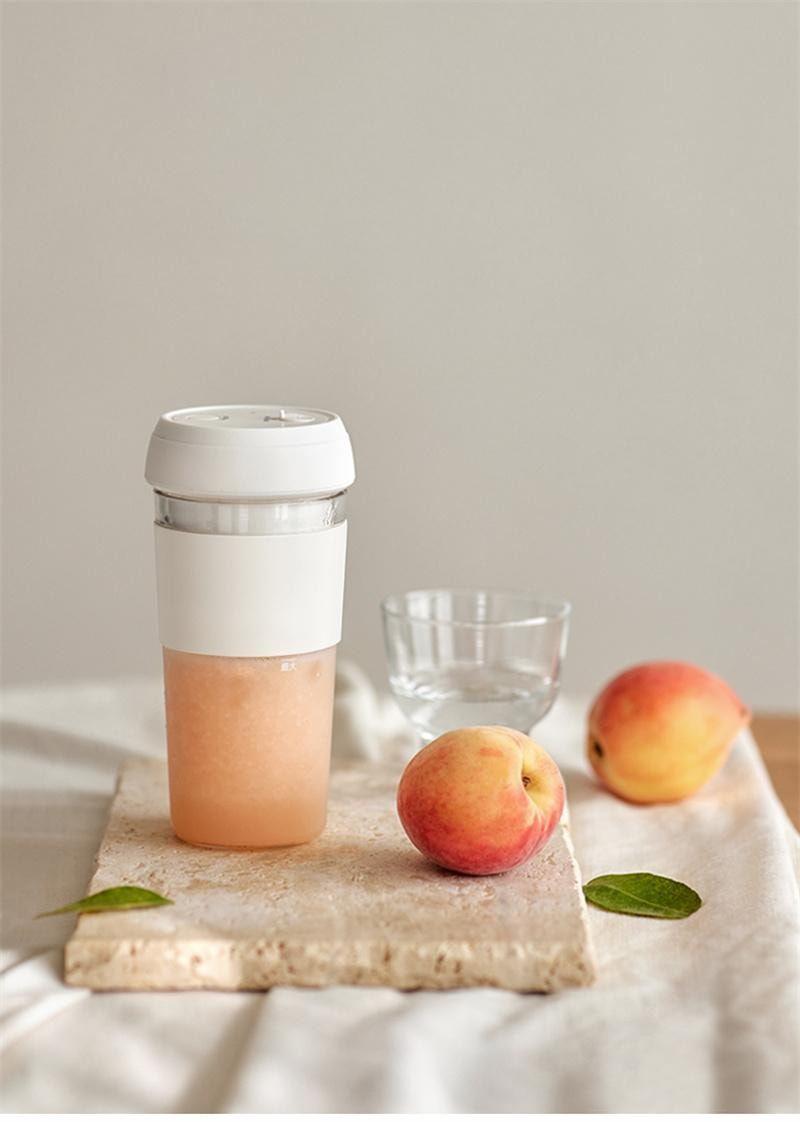 【中国直邮】 OLAYKS 立时榨汁机小型便携式无线充电多功能碎冰果汁机 陶白色 1个装