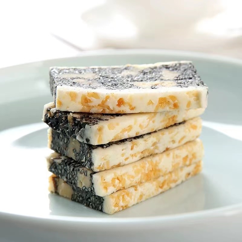 【中國直郵】 琦王 黑芝麻核桃軟糕 190g 解饞 網紅點心 黑芝麻糕 堅果 切糕