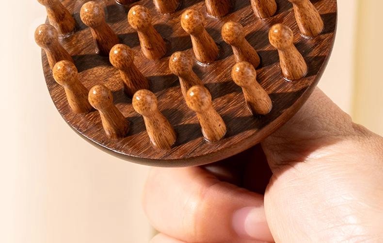 爱神严选 【黑五大促】多功能檀木圆盘按摩梳1个 头皮经络梳 身体疏通神器 防脱养发保健按摩刷梳子全身通用