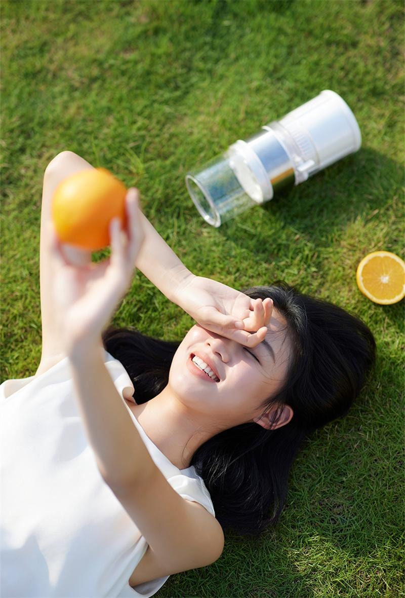 【中国直邮】 OLAYKS 立时榨汁机汁渣分离全自动小型电动无线便携 陶白色 1个装