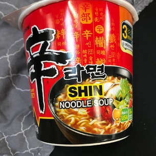 韩国nongshim农心 红色辛拉面 杯装 75g | 亚米