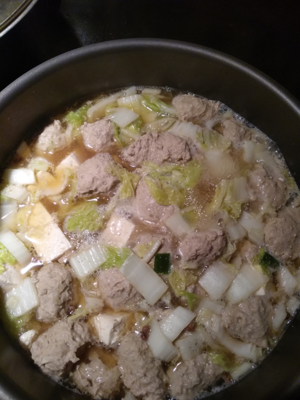 白菜豆腐丸子汤图片