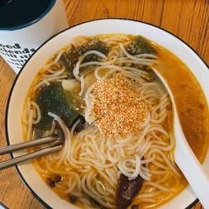 【下厨房出品】口味捞 金汤椒麻米线 5种鲜蔬 287g | 亚米