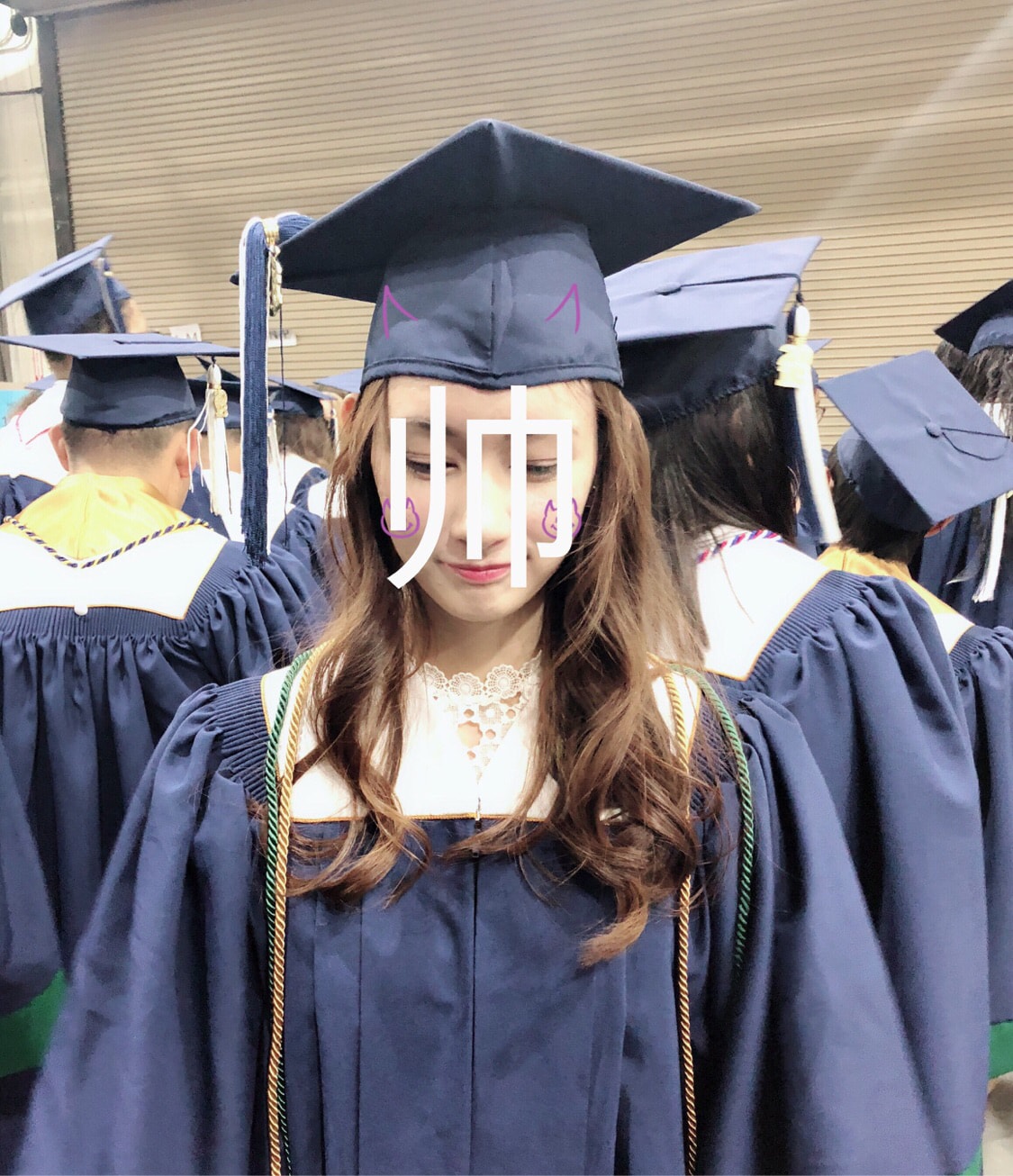 一眨眼就过去了四年别人说高中毕业 只有一次青春只有一回一想起明天就不用再被人强制夹去学校一想起以后再也不用踏入讨厌老师课室一回头发现小学高中数年就这样过去了我也就快18岁了恭喜毕业 Article Article Titlefromuser