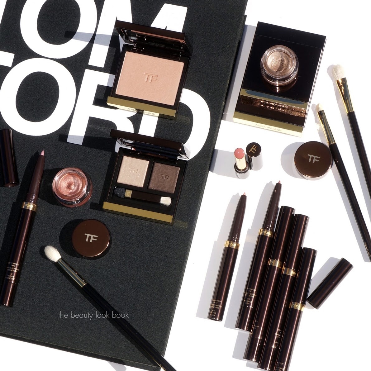 Tom Ford 到天际的神仙配色 Article Article Titlefromuser